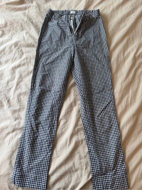 Brandy Melville Black and White Gingham Cropped Pants